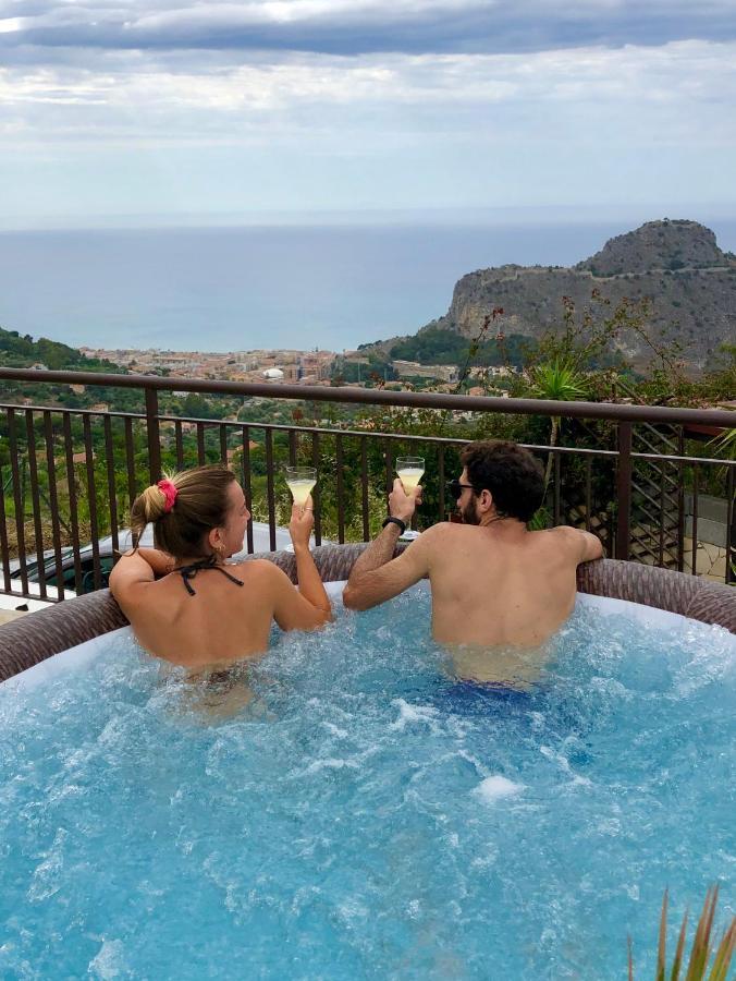 B&B Roomantic & Piscina Idromassaggio Чефалу Екстер'єр фото