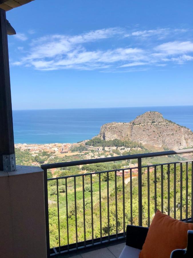 B&B Roomantic & Piscina Idromassaggio Чефалу Екстер'єр фото