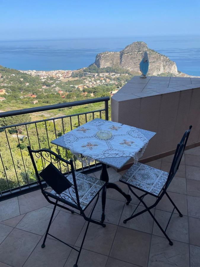 B&B Roomantic & Piscina Idromassaggio Чефалу Екстер'єр фото
